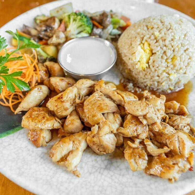 Chicken Hibachi (Lunch Portion) w/ Steamed Rice