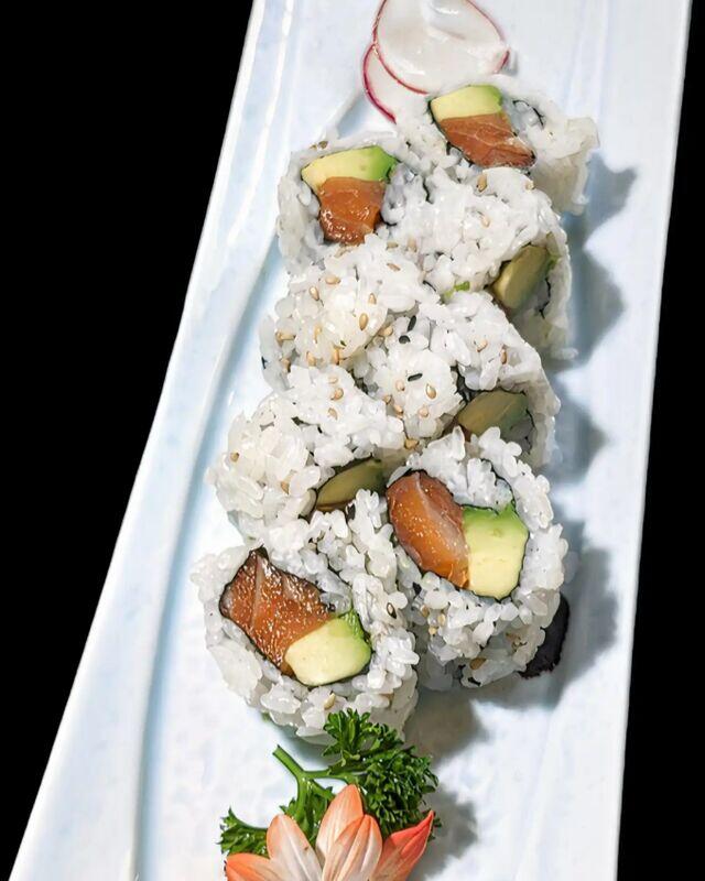 Salmon Avocado Roll